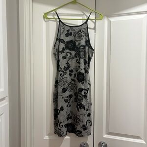 Soprano Black and Gray Floral Dress